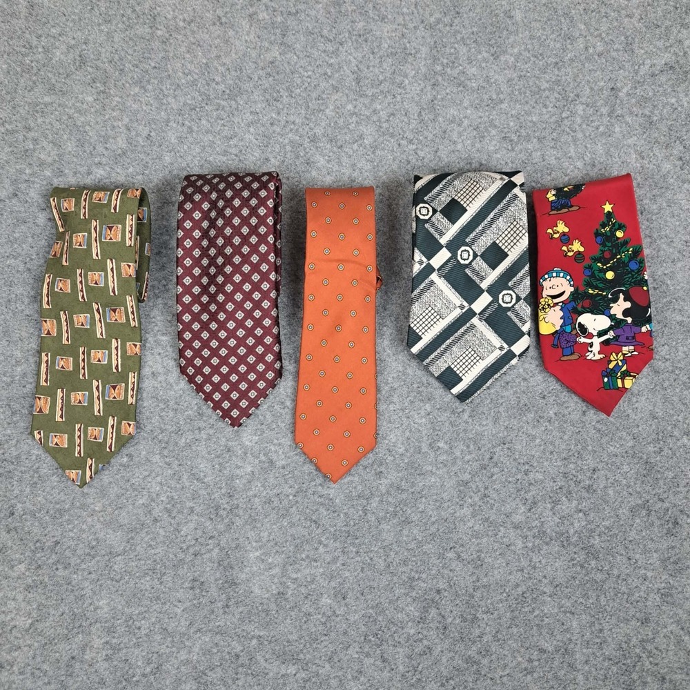 Mens Tie Lot of 5 Peanuts Christmas Countess Mara Artcraft Woodward